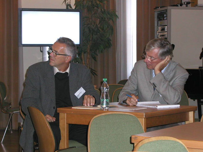 2007-09-13 Praha Popper Thursday 138 ydegaard zecha - photo jan michl